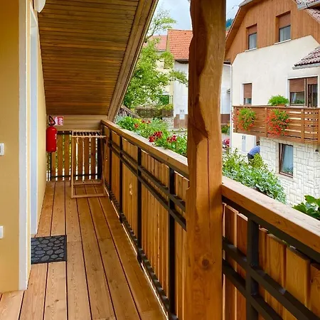 Apartment Beewood *
