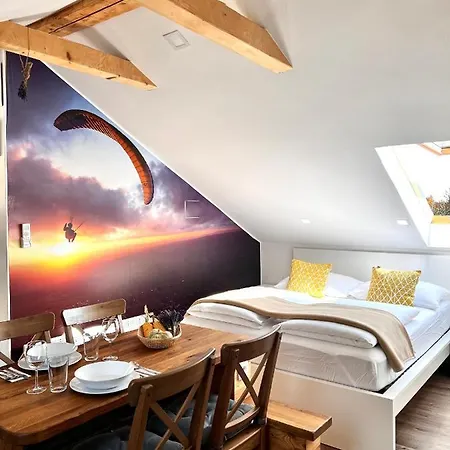 Beewood Apartment *
