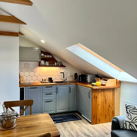 Beewood Apartmán Križe